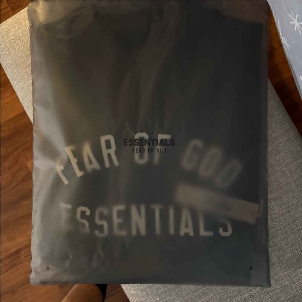 Essentials- Color military